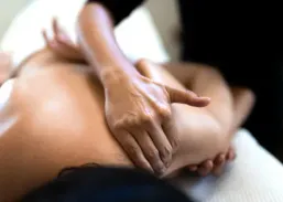Neck, Shoulders & Feet Massage